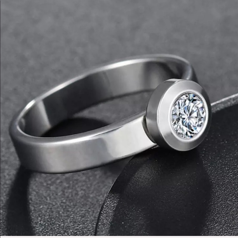 ✨✨NEW Stainless Steel Engagement Ring✨ - Picture 3 of 3